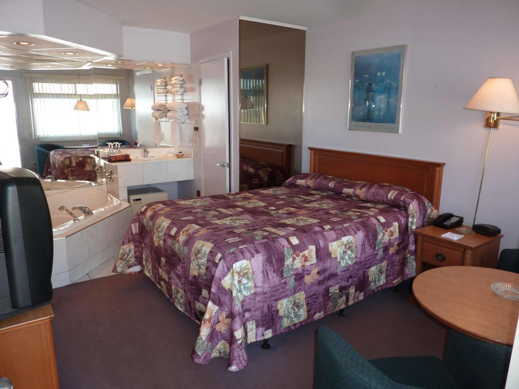 Motel La Siesta Saint-Lambert-Chambly エクステリア 写真