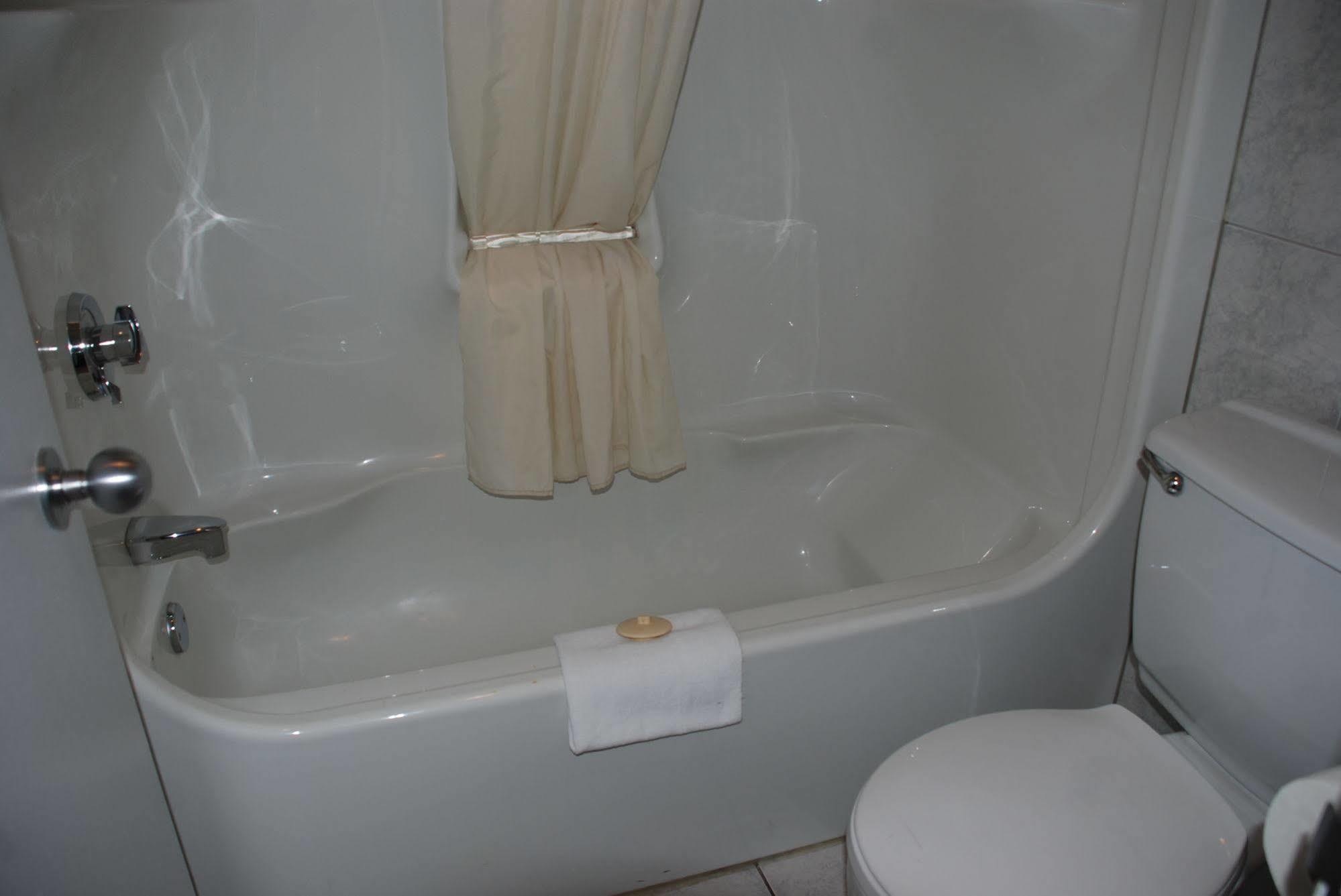 Motel La Siesta Saint-Lambert-Chambly エクステリア 写真