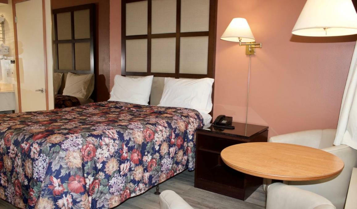 Motel La Siesta Saint-Lambert-Chambly エクステリア 写真